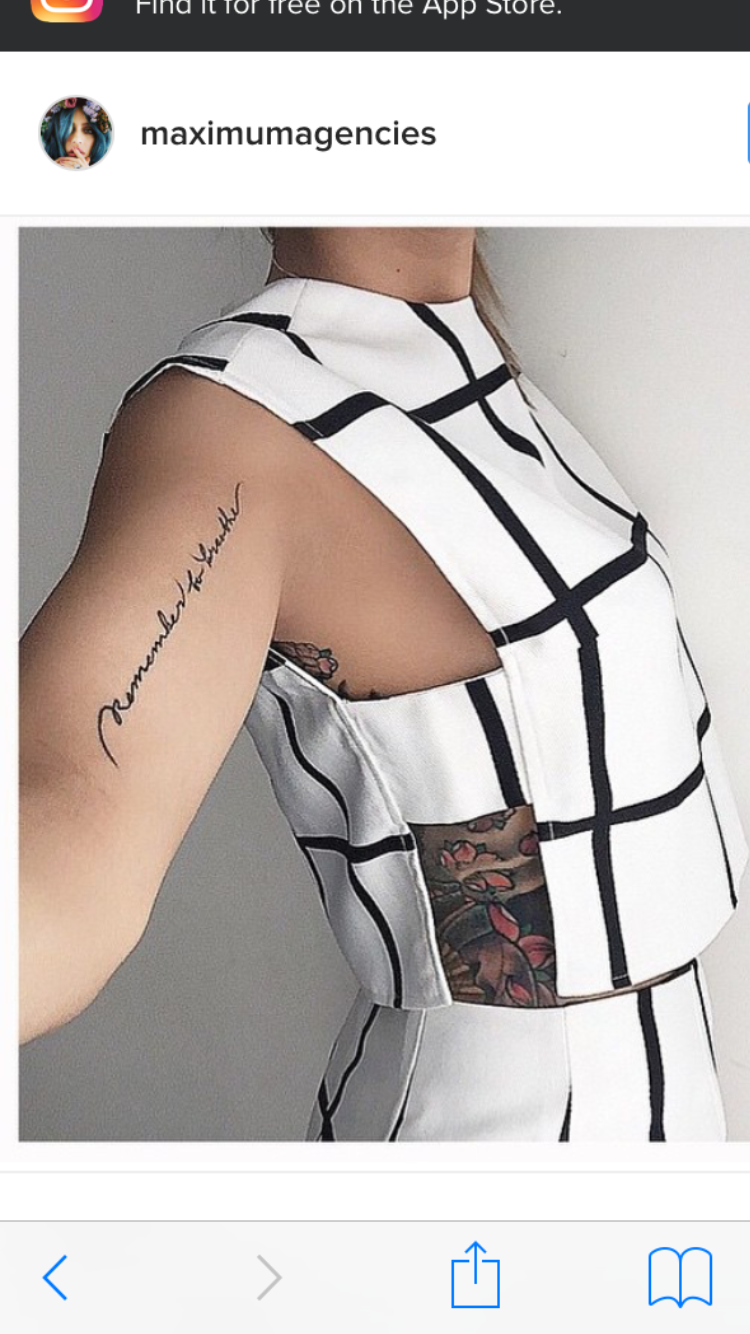 Grid Pattern Side-Split Top